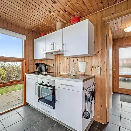 Tanea - 700m To The Fjord By Interhome *