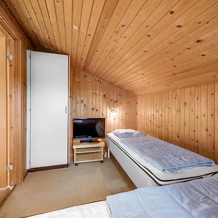 Tanea - 700m To The Fjord By Interhome *